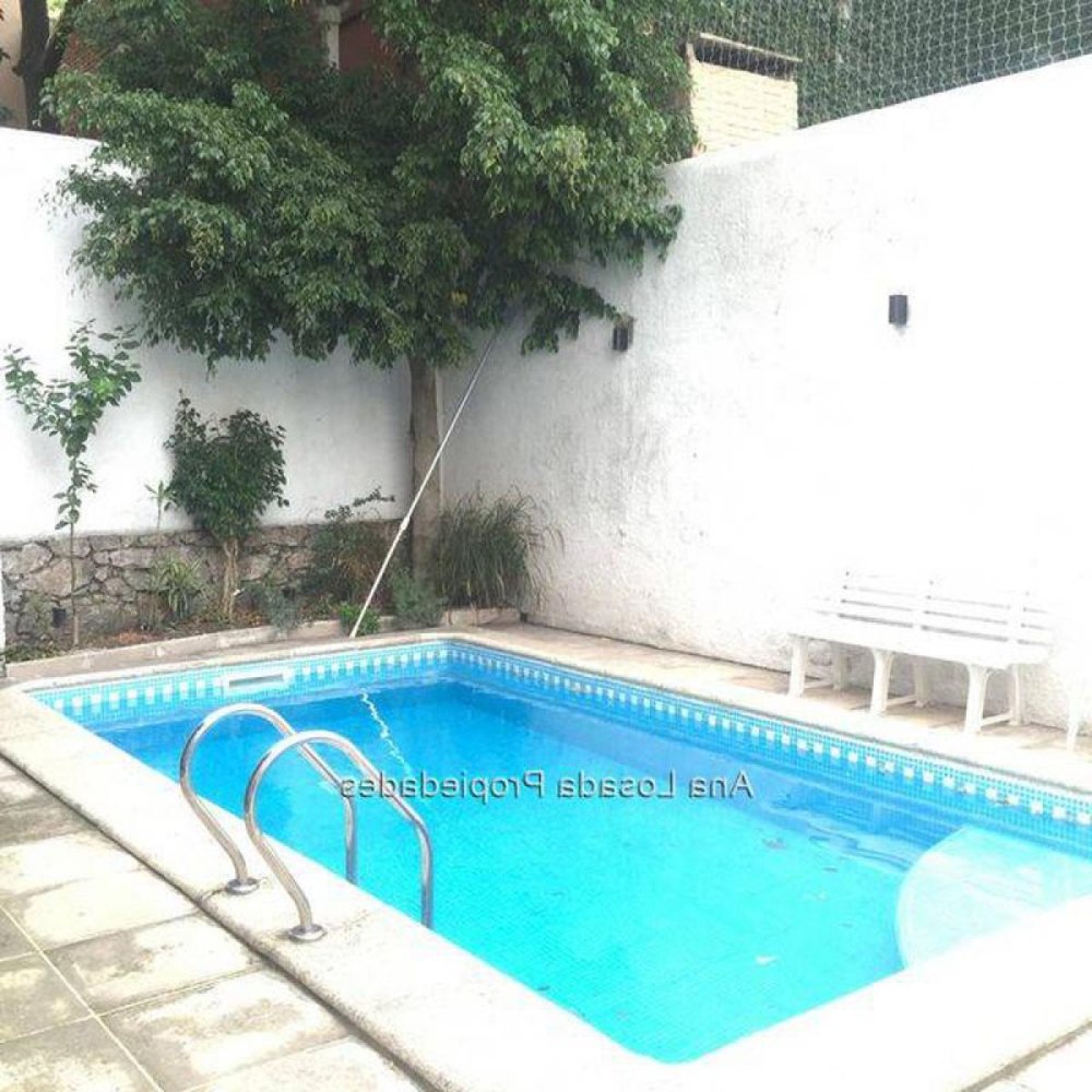 3 bedrooms House in Montevideo, Uruguay No. 7800