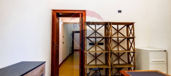 Escritório de 5 divisões em Sassari, Italy N.º 326137 25