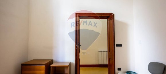 Escritório de 5 divisões em Sassari, Italy N.º 326137 15