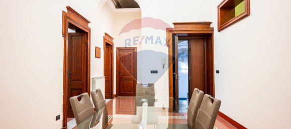 Escritório de 5 divisões em Sassari, Italy N.º 326137 7