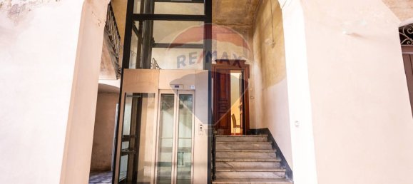 Escritório de 5 divisões em Sassari, Italy N.º 326137 4