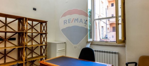 Escritório de 5 divisões em Sassari, Italy N.º 326137 10