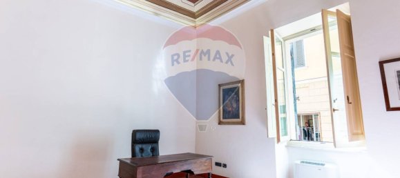 Escritório de 5 divisões em Sassari, Italy N.º 326137 16