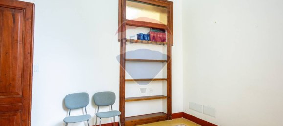 Escritório de 5 divisões em Sassari, Italy N.º 326137 24