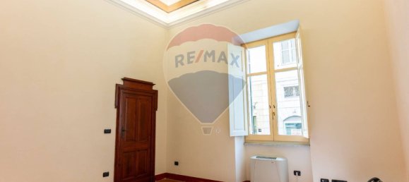 Escritório de 5 divisões em Sassari, Italy N.º 326137 21