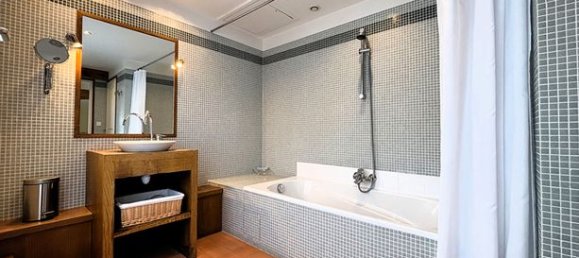 8 bedrooms House in Tours, France No. 305928 8