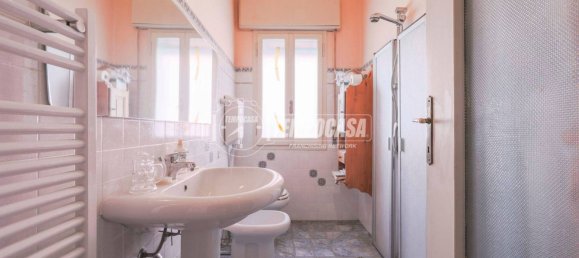 2 Schlafzimmer Wohnung in Imola, Italy, Nr. 295776 18