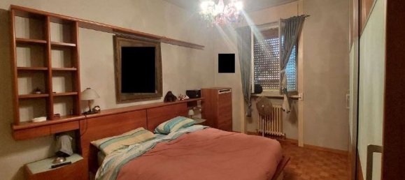 Квартира с 3 комнатами в Галларате, Италия № 181841 8