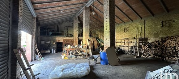 4 bedrooms Building in Bondeno, Italy No. 232972 14