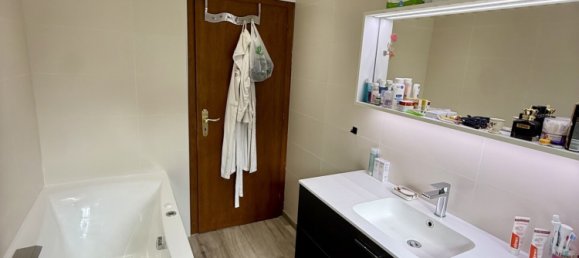 Casa de 4 dormitorios en Bouzonville, France No. 350230 8