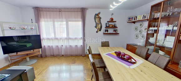 Apartamento de 4 dormitorios en Gerona, Spain No. 184331 3