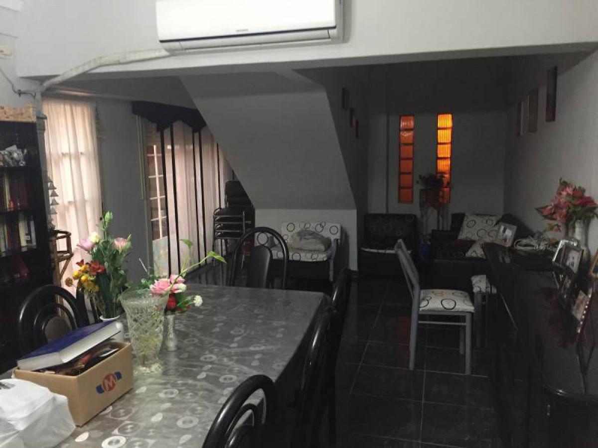 Casa T3 em Buenos Aires, Argentina N.º 79733