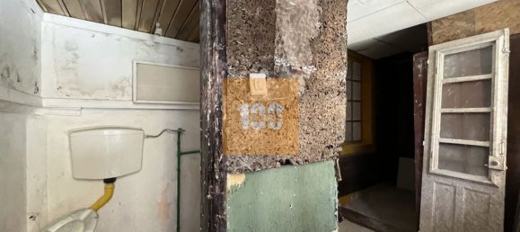 334m² Building in Porto, Portugal No. 83000 10