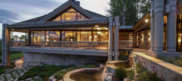 6 bedrooms Commercial property in Avon, USA No. 41 28