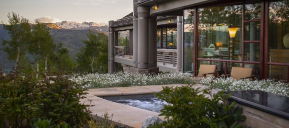 6 bedrooms Commercial property in Avon, USA No. 41 19