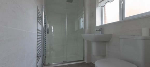 4 bedrooms House in Taunton, United Kingdom No. 13562 23