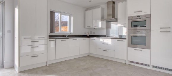 4 bedrooms House in Taunton, United Kingdom No. 13562 4