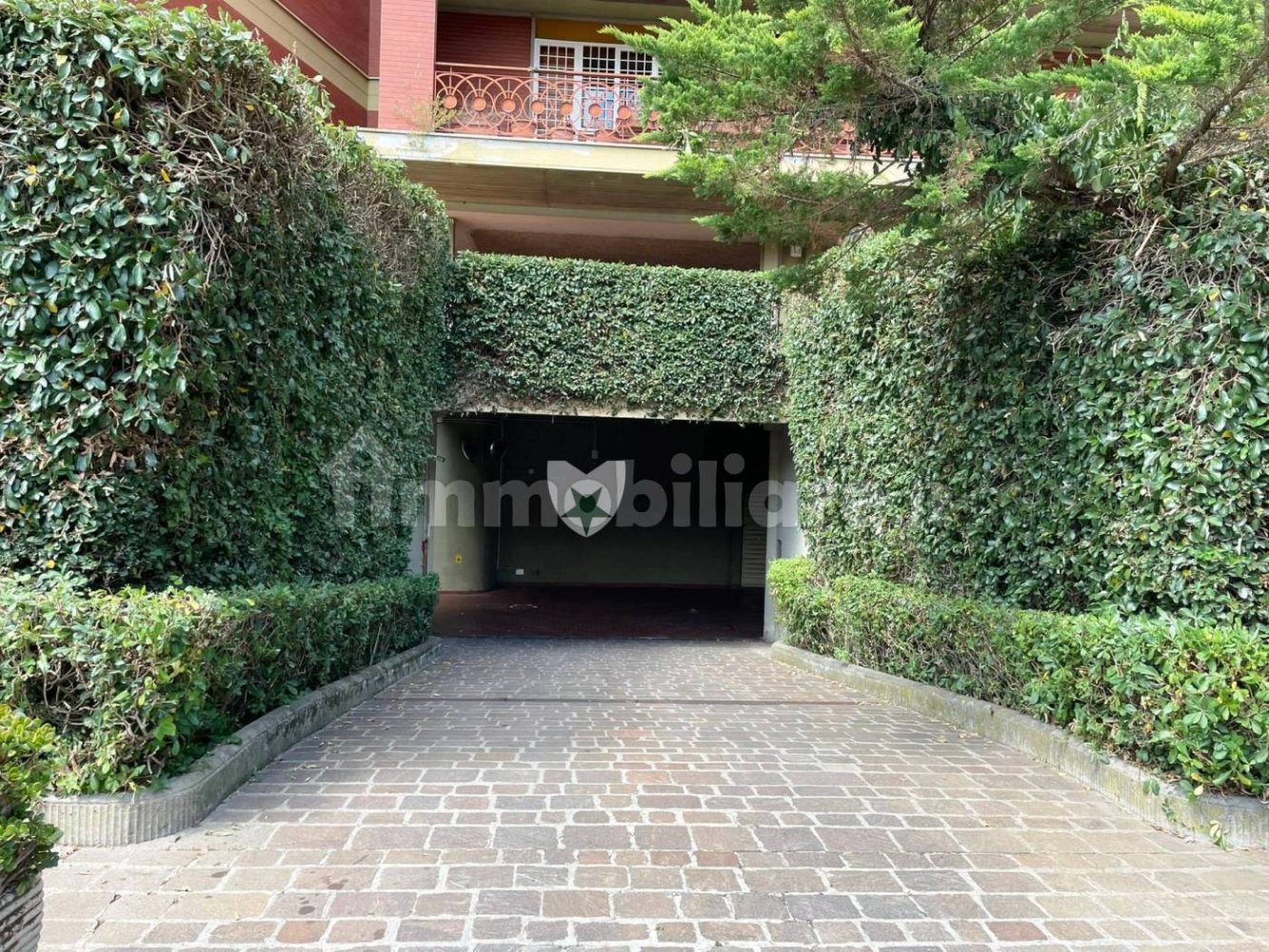 39m² Garage in Rome, Italy No. 336505