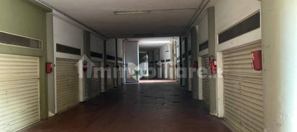 39m² Garage in Rome, Italy No. 336505 3