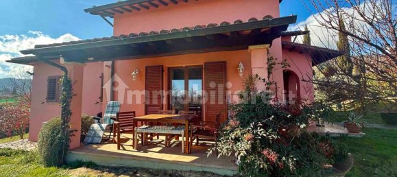 3 bedrooms Villa in Sarteano, Italy No. 197289 3