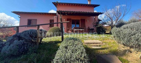 3 bedrooms Villa in Sarteano, Italy No. 197289 2