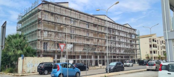 5 bedrooms Apartment in Gela, Italy No. 333891 2