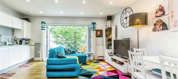 2 bedrooms Apartment in Croydon, United Kingdom No. 7990 3