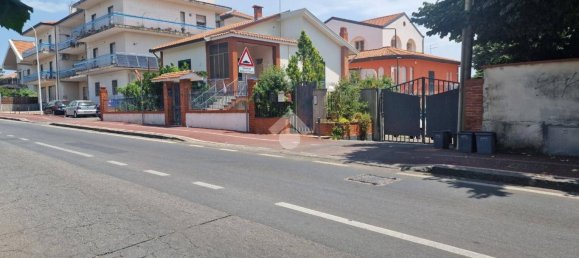 3 bedrooms Apartment in Aci Bonaccorsi, Italy No. 322626 2