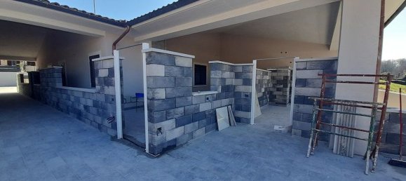 4 rooms House in Manziana, Italy No. 18227 4