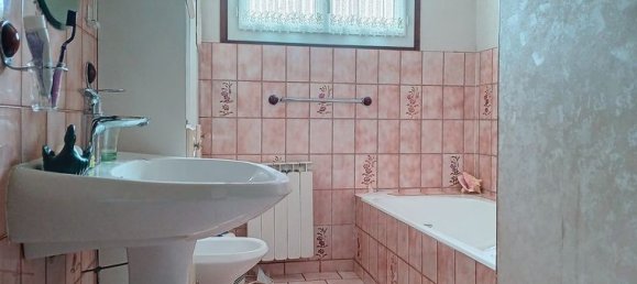 3 chambres Villa à Ain, France No. 312442 9