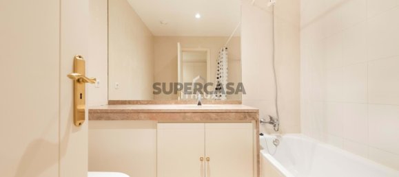 3 bedrooms Apartment in Lisbon, Portugal No. 152019 20