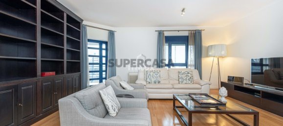 3 bedrooms Apartment in Lisbon, Portugal No. 152019 9