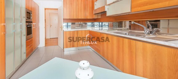 3 bedrooms Apartment in Lisbon, Portugal No. 152019 7