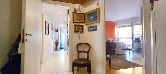 3-salle Appartement à Rome, Italy No. 8941 7
