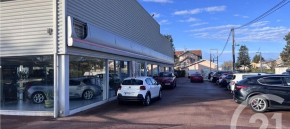 700m² Building in Mably, France No. 207595 3