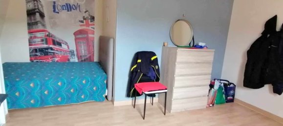 2 Schlafzimmer Doppelhaus in Mouy, France, Nr. 264410 4