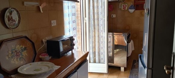 3 bedrooms Apartment in Rome, Italy No. 377724 7