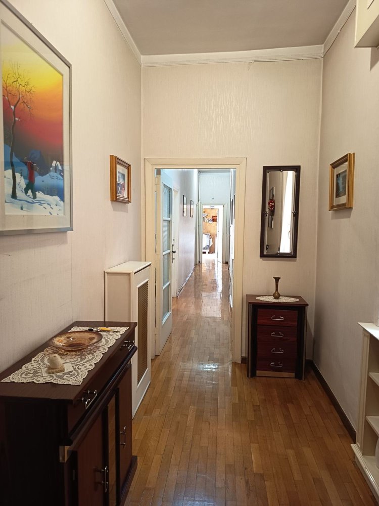 3 bedrooms Apartment in Rome, Italy No. 377724