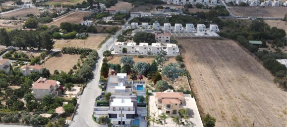 3 Schlafzimmer Villa in Paphos, Cyprus, Nr. 13334 2