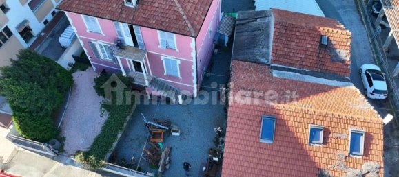 4 bedrooms Apartment in Albisola Superiore, Italy No. 58914 2