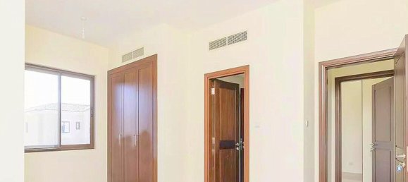 Villa T5 em Arabian Ranches 2, UAE N.º 436 4