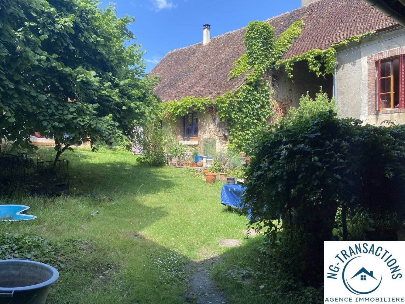 Casa de 6 dormitorios en Yonne, France No. 306090