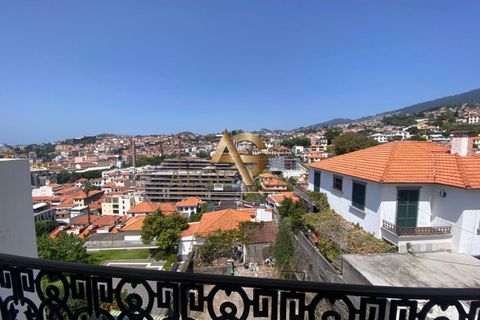 2 bedrooms Building in Funchal, Portugal No. 338568