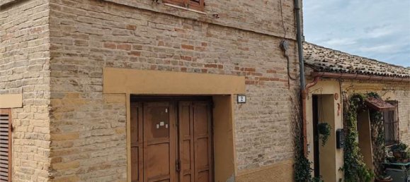 6 rooms House in Morrovalle, Italy No. 88604 7