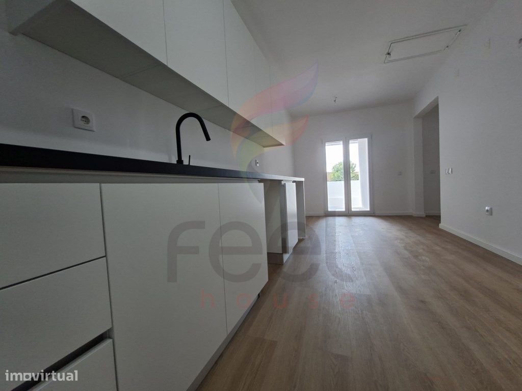 Дом с 2 спальнями в Алмейрин, Португалия № 219918