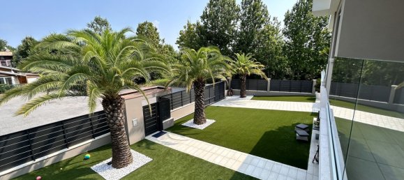 10 rooms Villa in Desenzano del Garda, Italy No. 176573 26