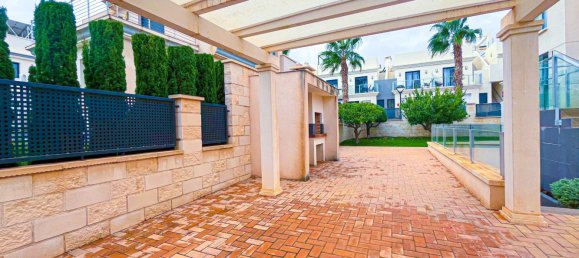 5 dormitorios villa en venta en La Zenia, Alicante, Comunidad Valenciana, Spain № 366198 16