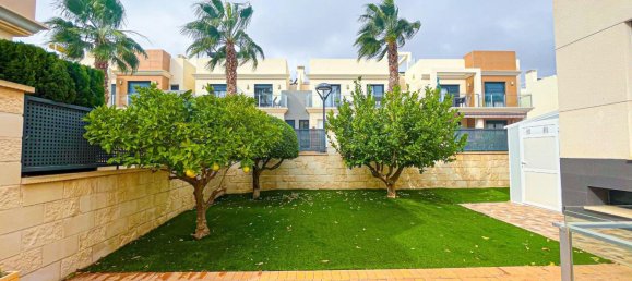 5 dormitorios villa en venta en La Zenia, Alicante, Comunidad Valenciana, Spain № 366198 14