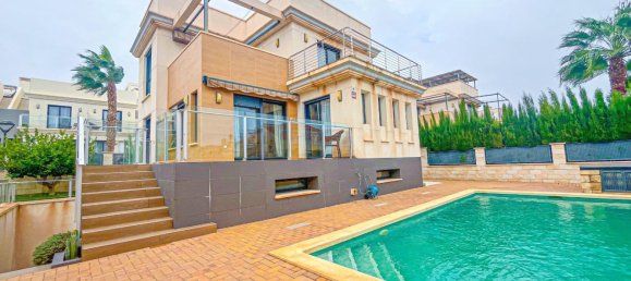 5 dormitorios villa en venta en La Zenia, Alicante, Comunidad Valenciana, Spain № 366198 21