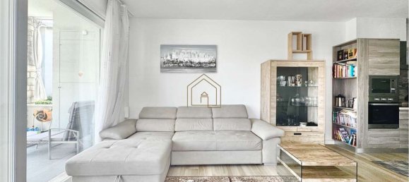 3-salle Appartement à Lonato del Garda, Italy No. 271896 3